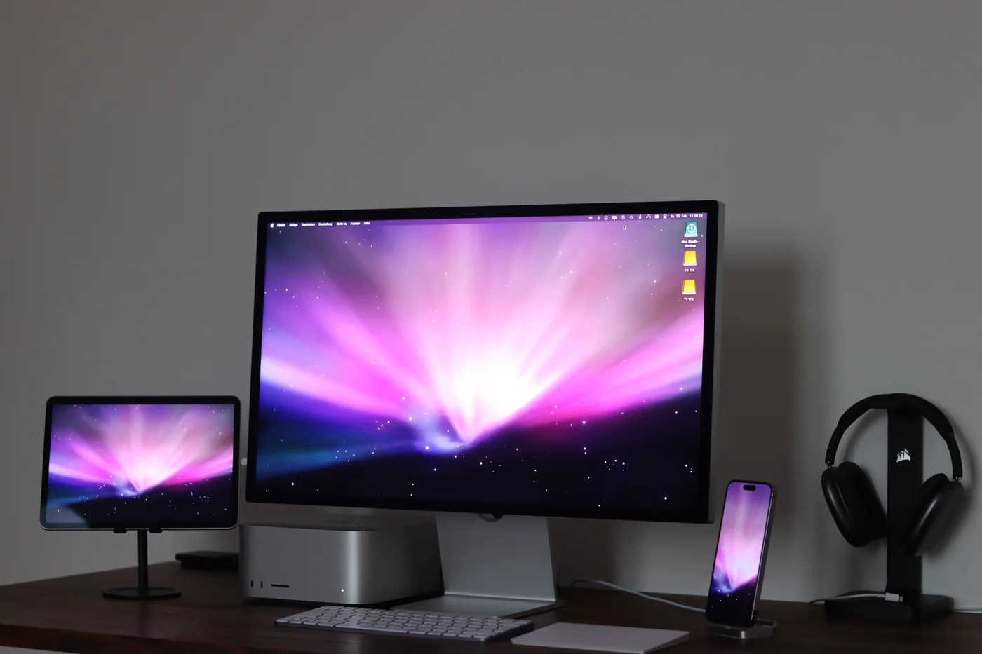 Apple devices in a connected workspace setup